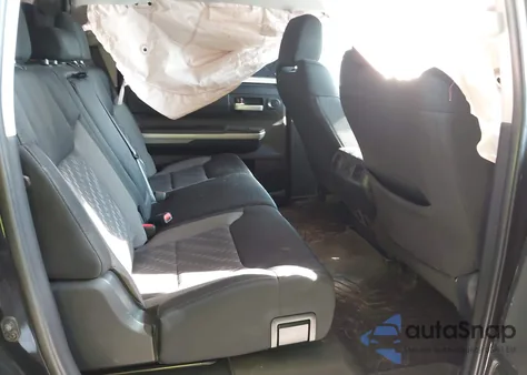 2018 Toyota Tundra Sr5 5.7L V8 z USA, uszkodzony, nr VIN 5TFDW5F16JX698796